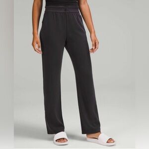 Lululemon Softstreme High-Rise Pant in Black